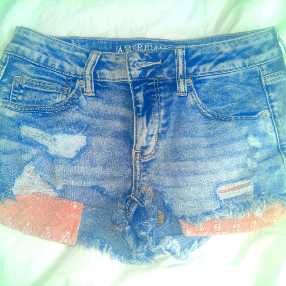 American Eagle size 6 women's shorts stretchy